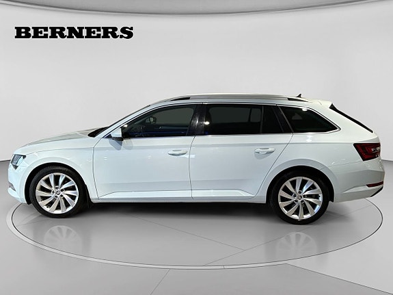 Skoda Superb 2 of 14