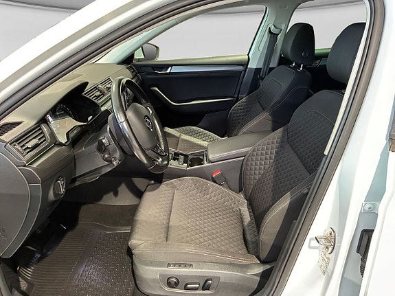Skoda Superb 8 of 14