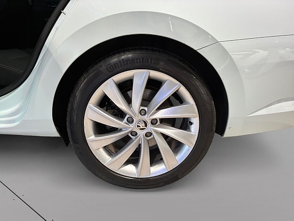 Skoda Superb 14 of 14