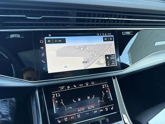 Audi Q8 15 of 16