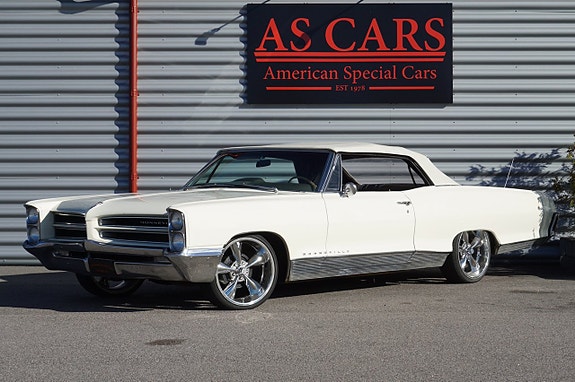 Pontiac Bonneville 2 of 24