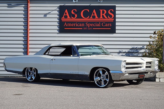Pontiac Bonneville 5 of 24