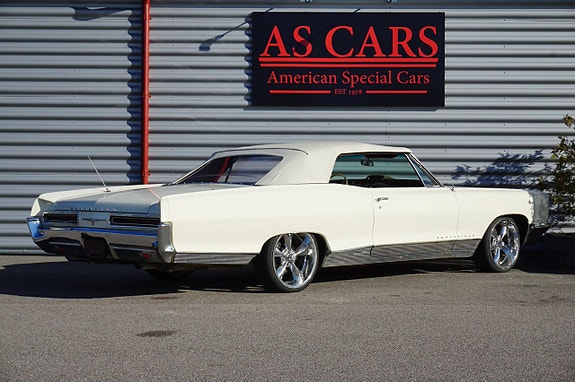 Pontiac Bonneville 7 of 24