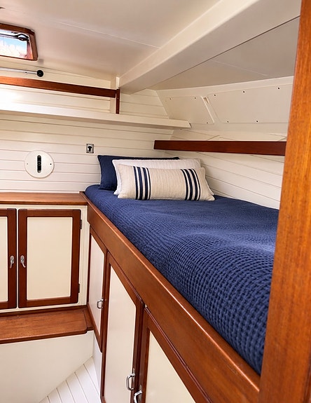 S/Y AZIZA – Stagsegelskonare i stål 15,3 m, Bruce Roberts-skrov 10 of 19