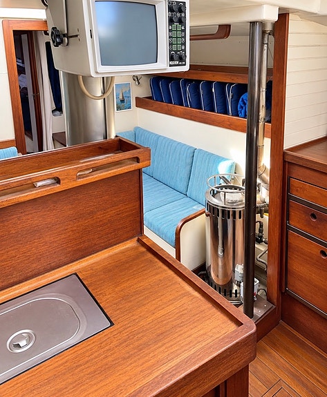 S/Y AZIZA – Stagsegelskonare i stål 15,3 m, Bruce Roberts-skrov 15 of 19
