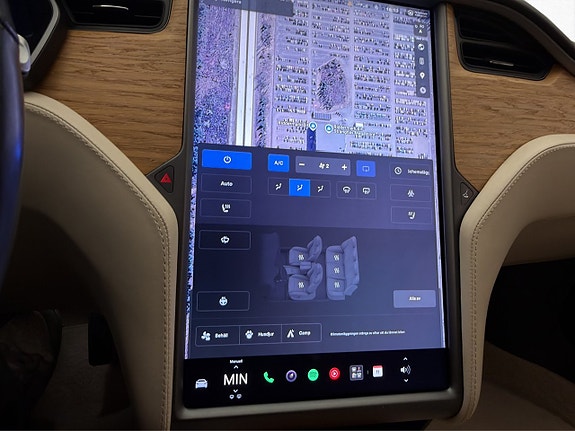 Tesla Model S 20 of 30