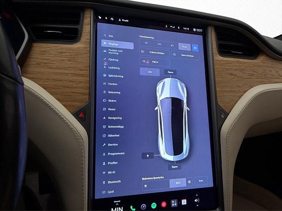 Tesla Model S 22 of 30