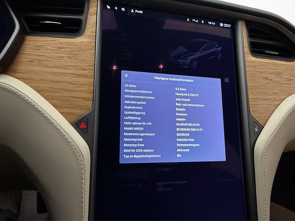 Tesla Model S 24 of 30