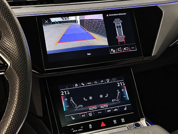 Audi Q8 e-tron 14 of 15