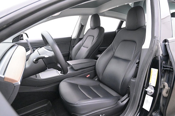 Tesla Model 3 9 of 27