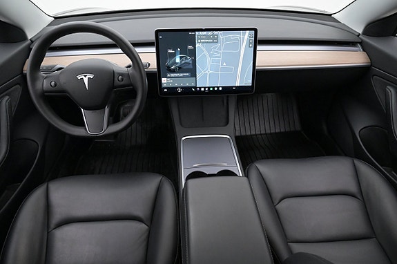 Tesla Model 3 6 of 27
