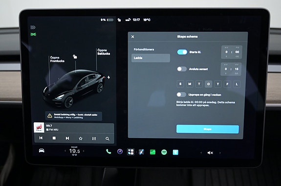 Tesla Model 3 12 of 27