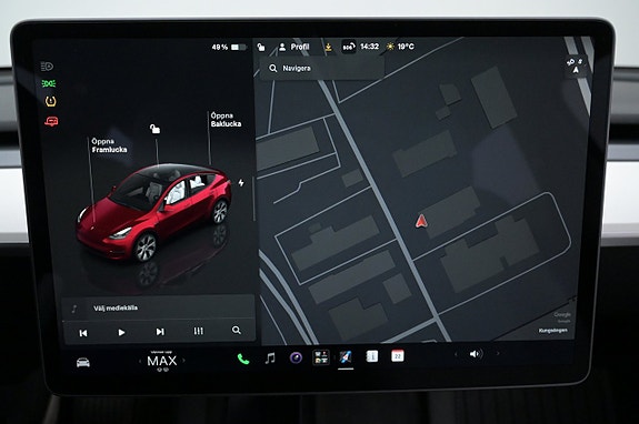 Tesla Model Y 19 of 27