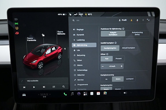 Tesla Model Y 15 of 27
