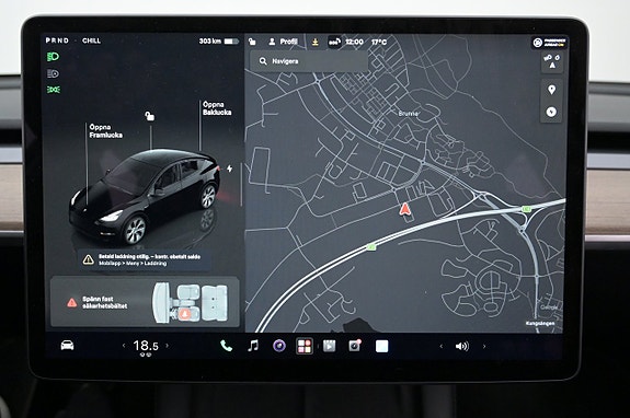 Tesla Model Y 16 of 27