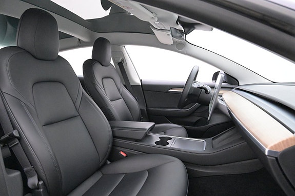 Tesla Model 3 12 of 27