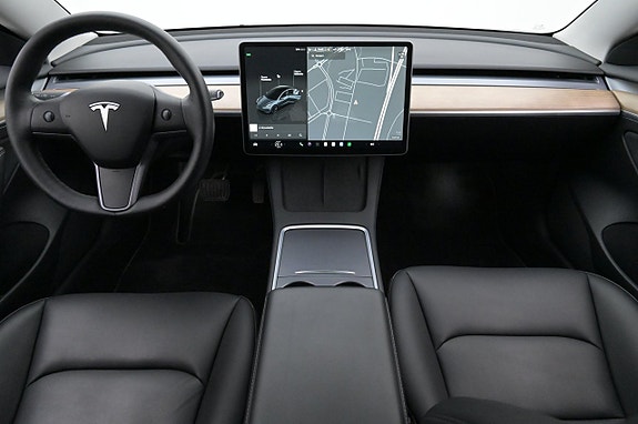 Tesla Model 3 6 of 27