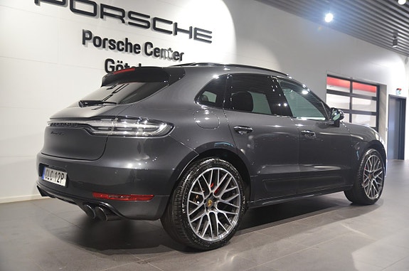 Porsche Macan GTS 4 of 21