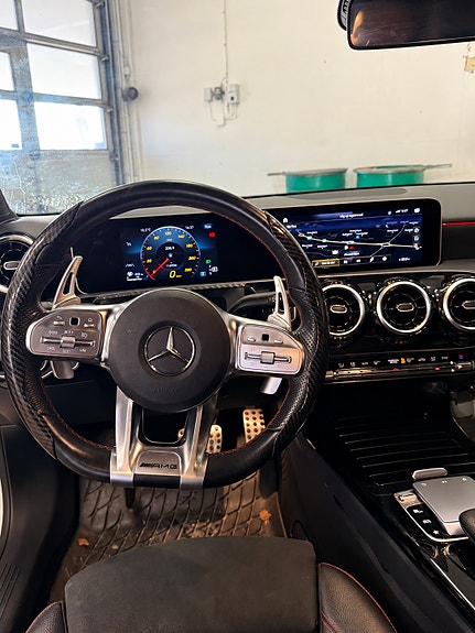 Mercedes-Benz A200 6 of 7