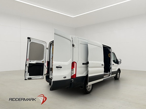 Ford Transit 13 of 30