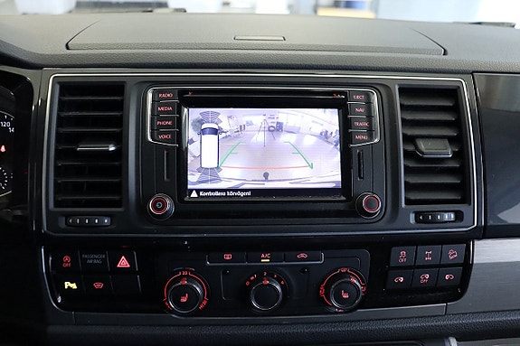 Volkswagen Transporter 15 of 16
