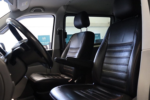 Volkswagen Transporter 12 of 16