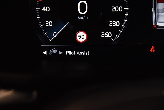 Volvo V60 Cross Country 16 of 23