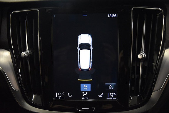 Volvo V60 Cross Country 14 of 23