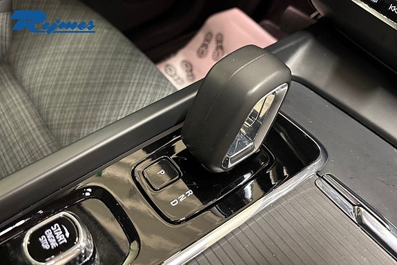 Volvo XC60 14 of 23