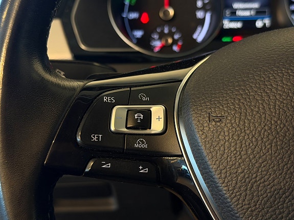 Volkswagen Passat 16 of 20