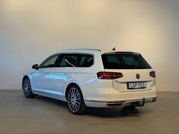 Volkswagen Passat 4 of 20