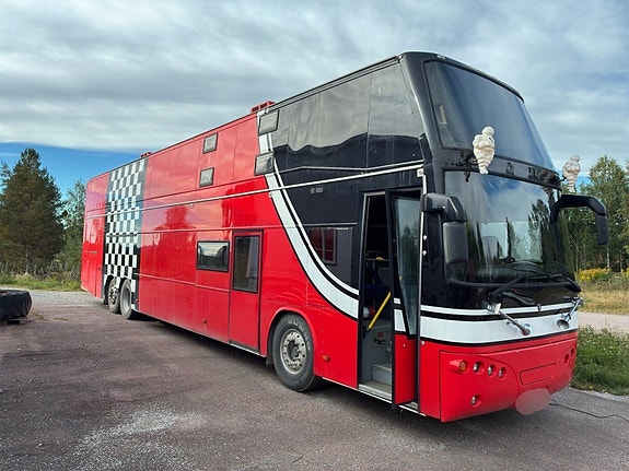 Racebuss  SCANIA-HELMARK K124EB6X2 3 of 6
