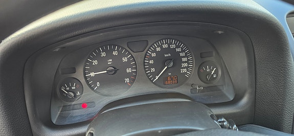 Opel Astra 3 of 5