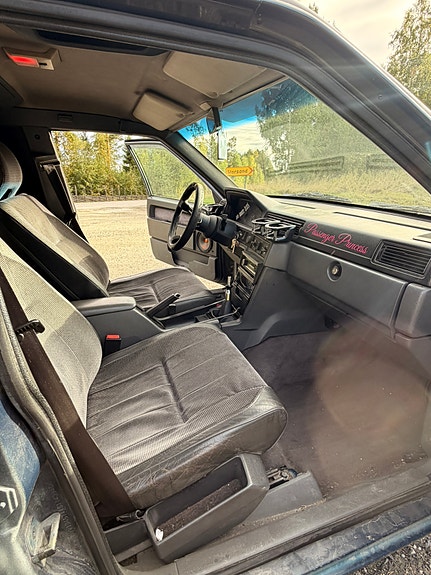Volvo 940 4 of 6