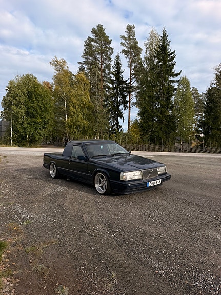 Volvo 940 2 of 6