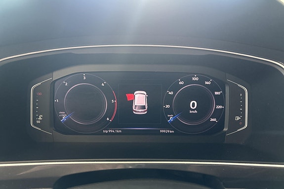 Volkswagen Tiguan 24 of 30
