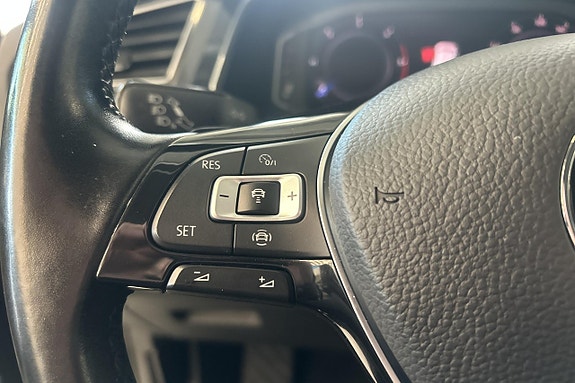 Volkswagen Tiguan 22 of 30
