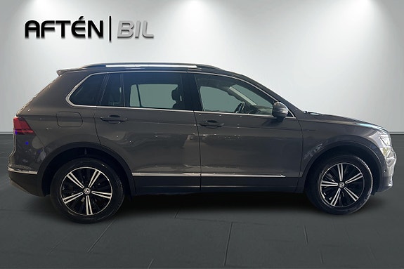 Volkswagen Tiguan 7 of 30