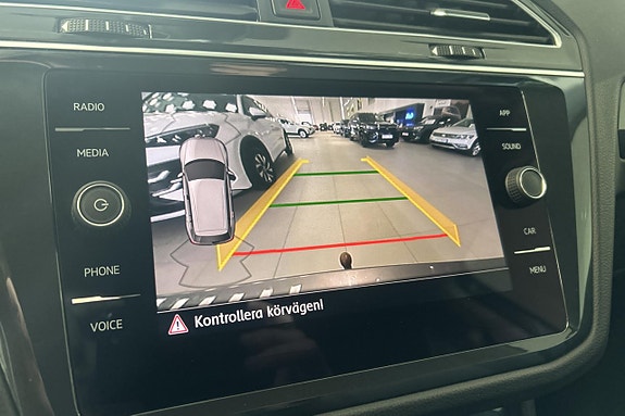 Volkswagen Tiguan 27 of 30