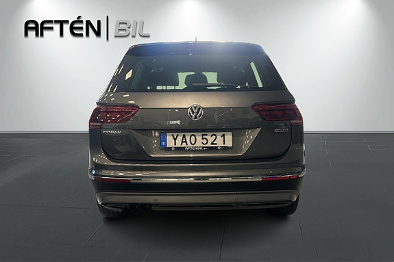 Volkswagen Tiguan 9 of 30
