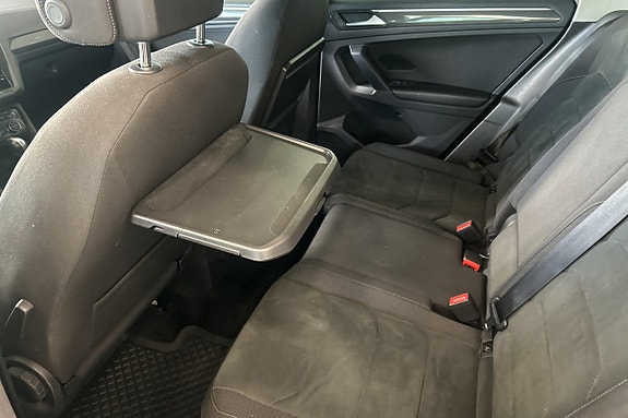 Volkswagen Tiguan 19 of 30