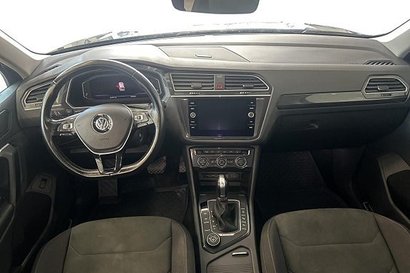 Volkswagen Tiguan 11 of 30