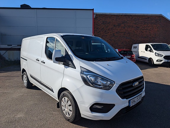 Ford Transit Custom 2 of 9