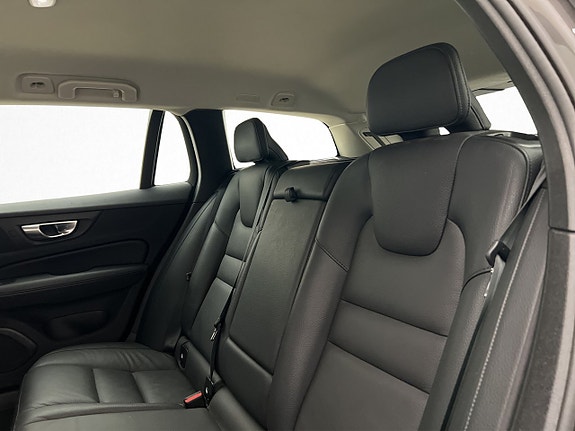 Volvo V60 13 of 30