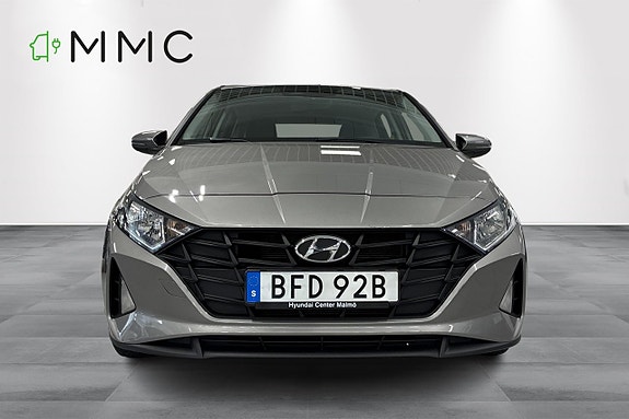 Hyundai i20 4 of 12