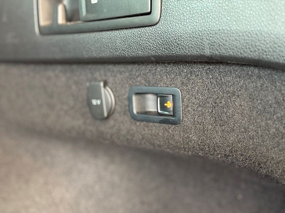 Volkswagen Passat Alltrack 21 of 25