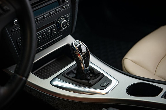 BMW 335i 24 of 30