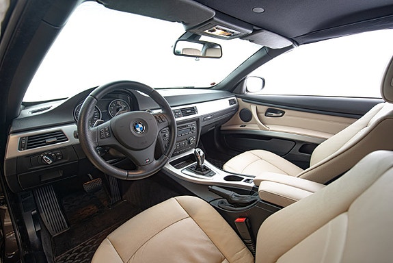 BMW 335i 16 of 30