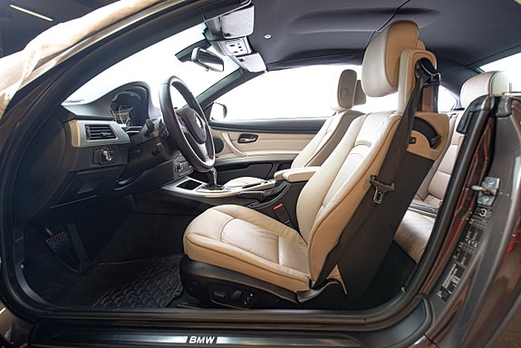 BMW 335i 17 of 30