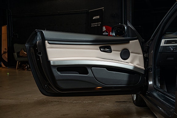 BMW 335i 14 of 30
